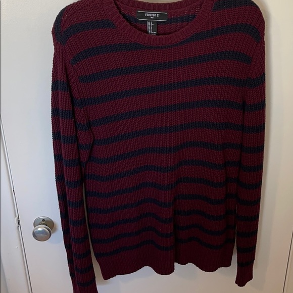 Men’s Small Forever 21 sweater. Small - Picture 4 of 8